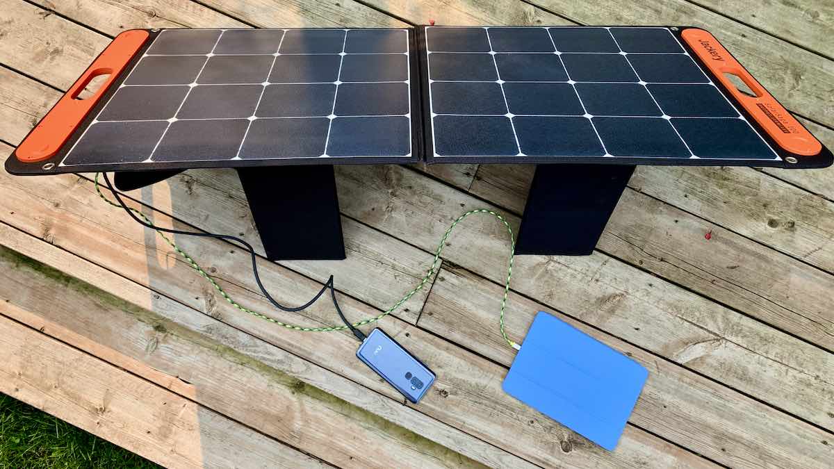 Jackery SolarSaga 100