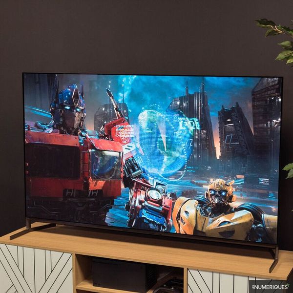 Sony A95L OLED TV gaming performance